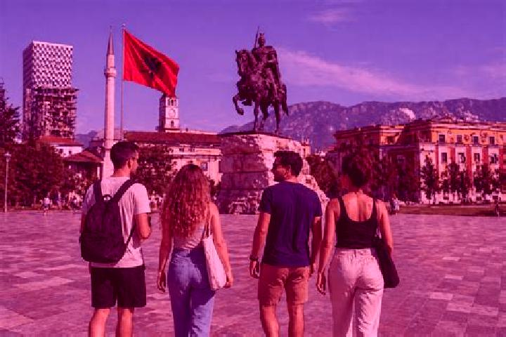 Escorts Kolsh, Albania — Local Companions