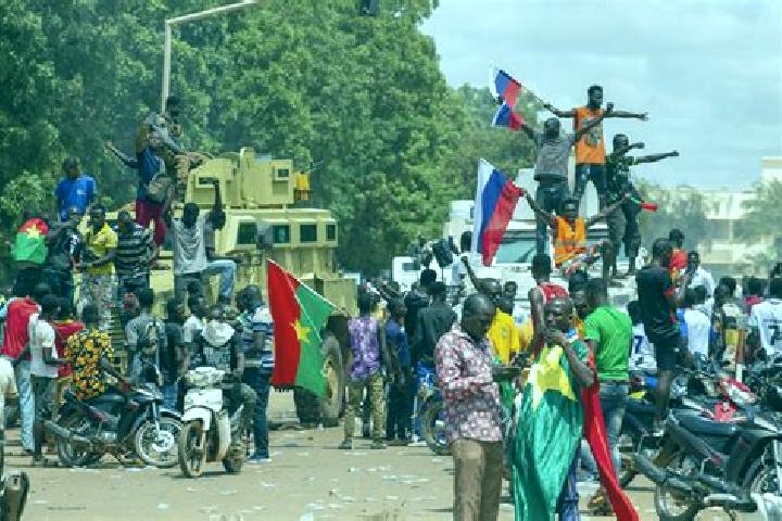 Escorts Kombissiri, Burkina Faso — Local Companions