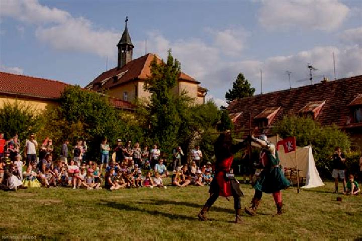 Escorts Kosmonosy, Czech Republic — Local Companions