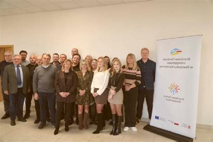 Escorts Kostomloty Pierwsze, Poland — Local Companions