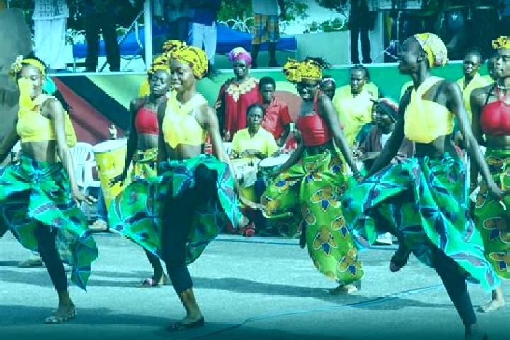 Escorts Kourou, French Guiana — Local Companions