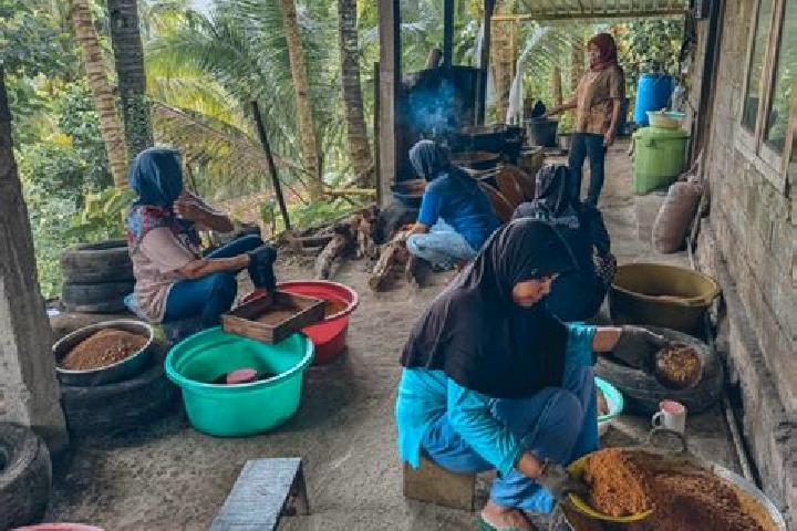 Escorts Krajantalun Kulon, Indonesia — Local Companions
