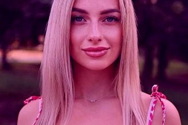Escorts Kremenchuk, Ukraine — Local Companions
