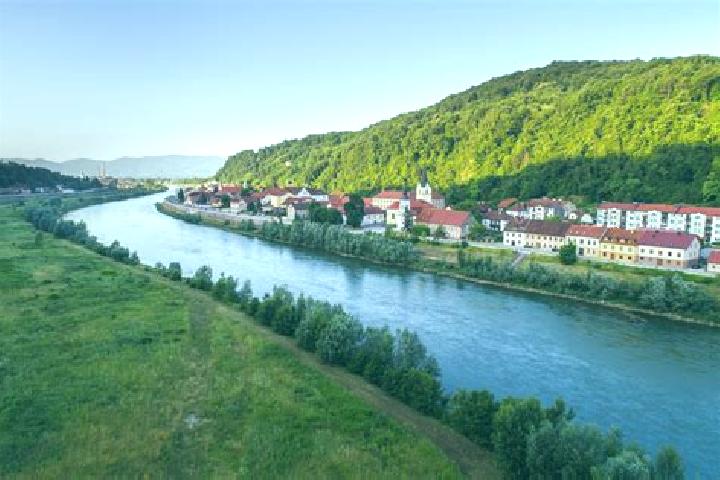 Escorts Krsko, Slovenia — Local Companions