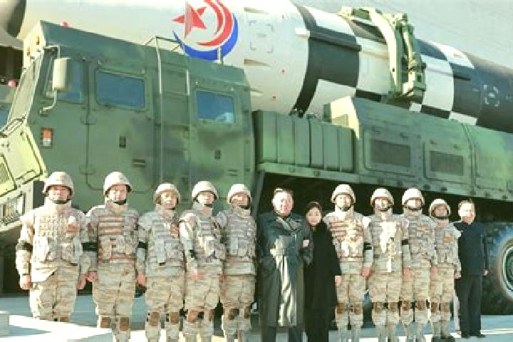 Escorts Kwaksan, North Korea — Local Companions