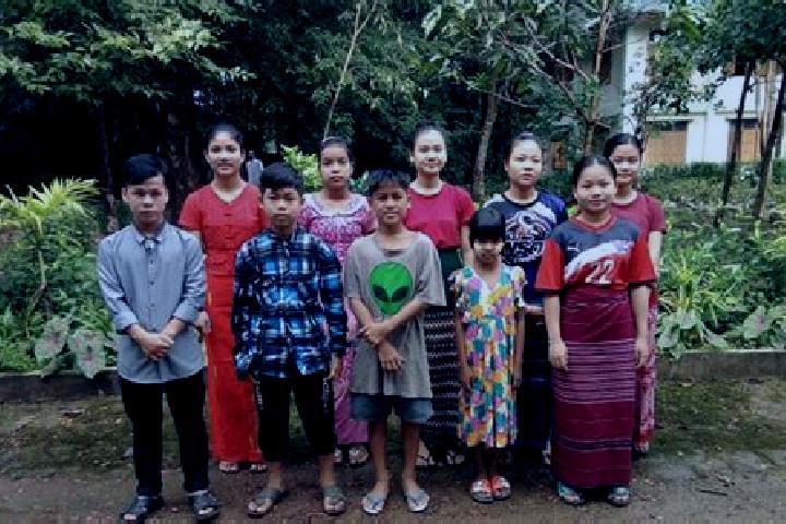 Escorts Kyar Inn West, Myanmar — Local Companions