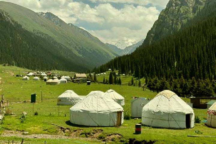 Escorts Kyzyl-Asker, Kyrgyzstan — Local Companions