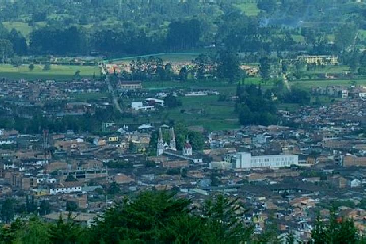 Escorts La Ceja, Colombia — Local Companions