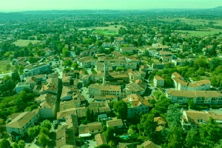 Escorts La Varenne, France — Local Companions