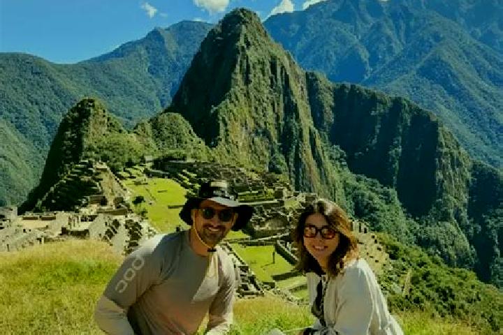 Escorts Lacabamba, Peru — Local Companions