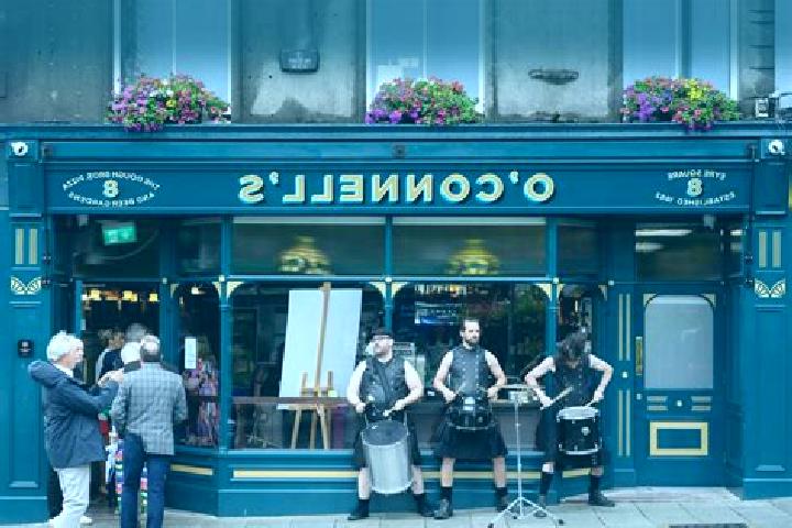 Escorts Lackagh, Ireland — Local Companions