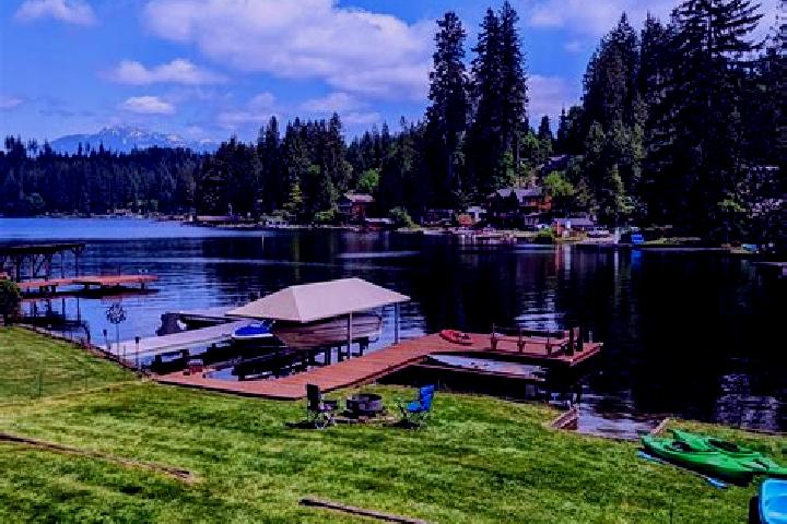 Escorts Lake Roesiger, United States — Local Companions