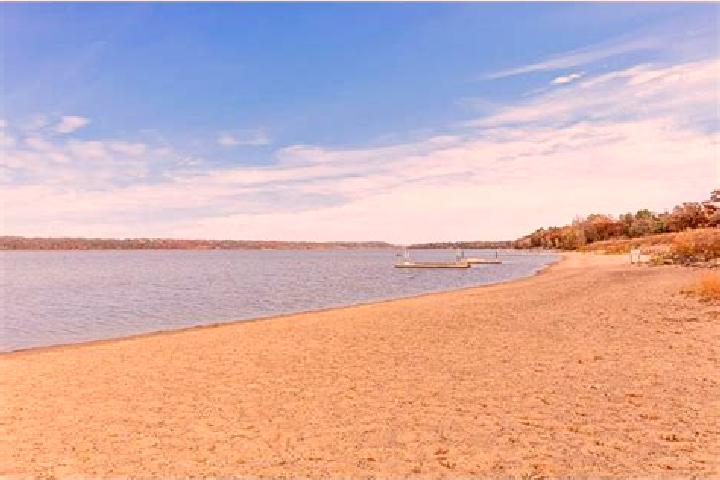 Escorts Lake Saint Croix Beach, United States — Local Companions