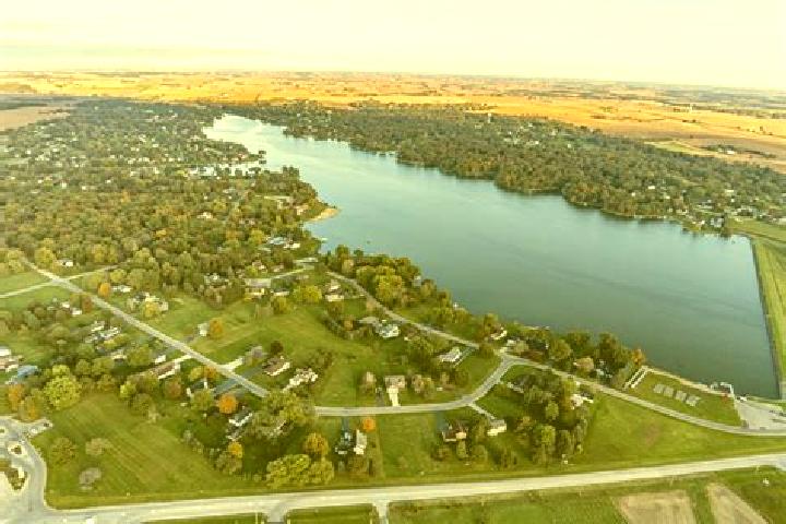 Escorts Lake Summerset, United States — Local Companions
