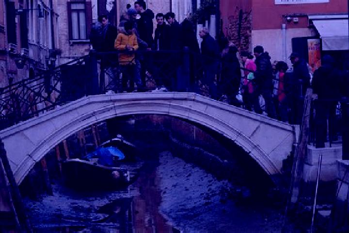 Escorts Lamosano, Italy — Local Companions