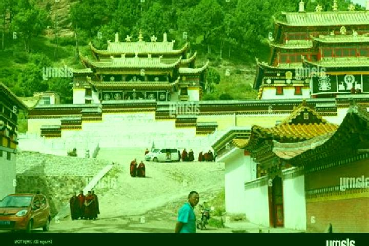 Escorts Langmusi, China — Local Companions