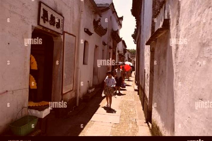 Escorts Lanxi, China — Local Companions