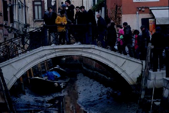 Escorts Lascari, Italy — Local Companions