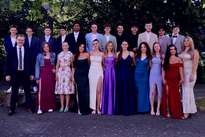 Escorts Lauffohr (Brugg), Switzerland — Local Companions