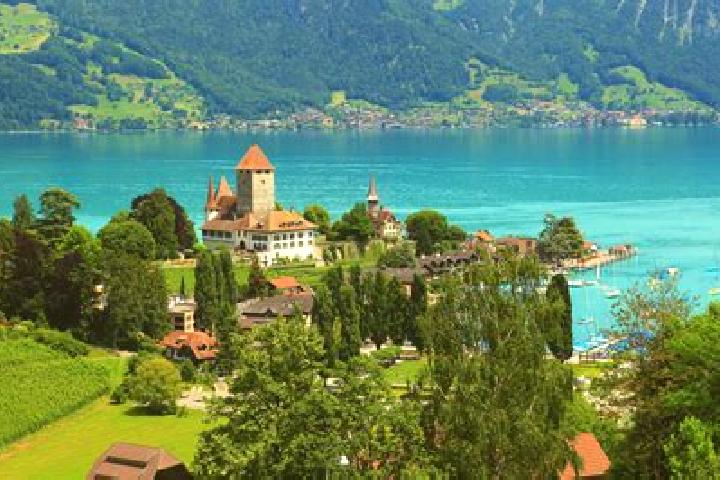 Escorts Leissigen, Switzerland — Local Companions