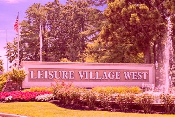 Escorts Leisure Village West-Pine Lake Park, United States — Local Companions