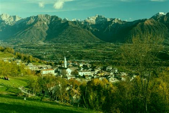 Escorts Lentiai, Italy — Local Companions