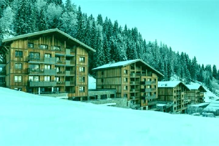 Escorts Les Contamines-Montjoie, France — Local Companions