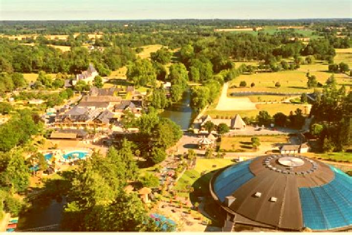 Escorts Les Ormes, France — Local Companions