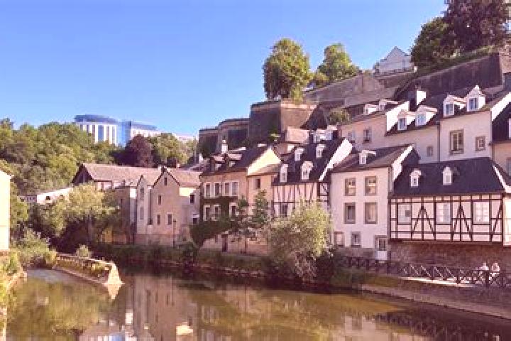 Escorts Leudelange, Luxembourg — Local Companions