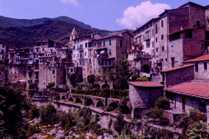 Escorts Lezzeno, Italy — Local Companions