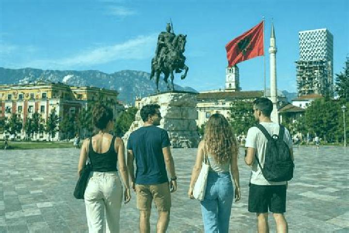 Escorts Libofshe, Albania — Local Companions