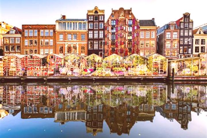 Escorts Lith, Netherlands — Local Companions