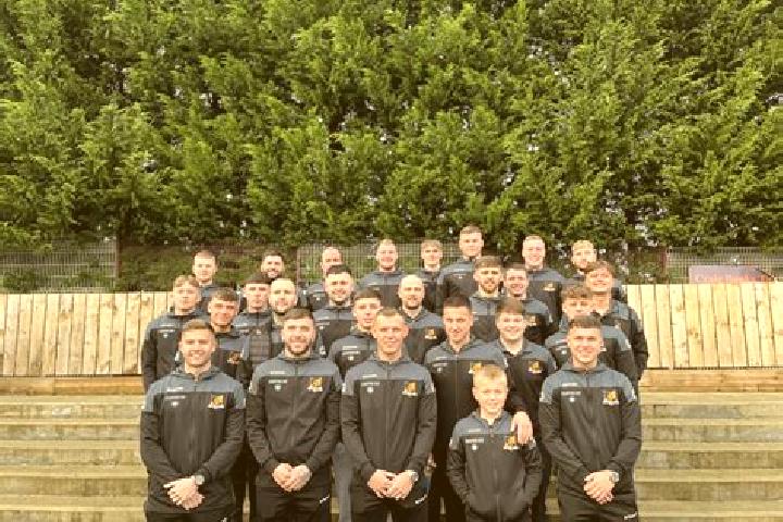 Escorts Lochgelly, United Kingdom — Local Companions