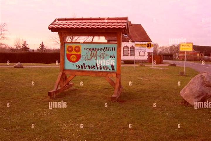 Escorts Loitsche, Germany — Local Companions