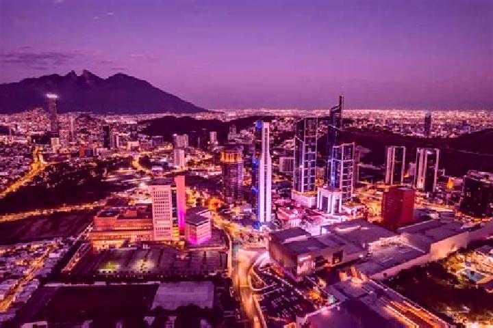 Escorts Lomas de Monterrey, Mexico — Local Companions