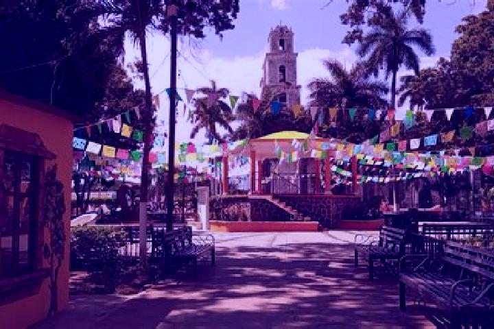 Escorts Lomas de Tenopalco, Mexico — Local Companions
