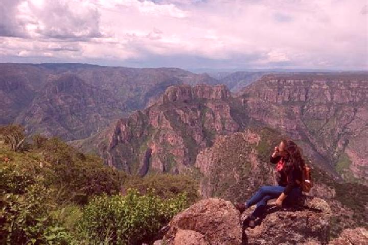 Escorts Loretito (Charco del Toro), Mexico — Local Companions