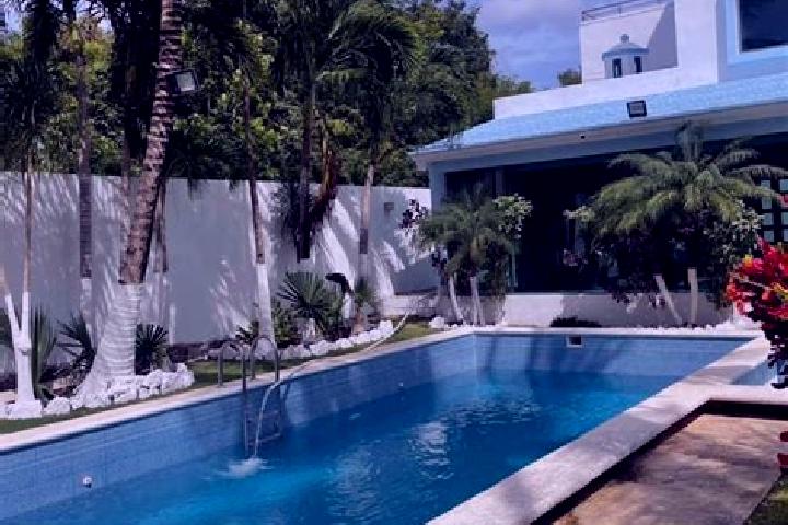 Escorts Los Almendros, Mexico — Local Companions