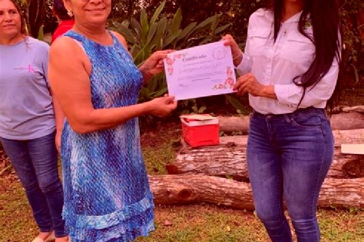 Escorts Los Boquerones, Panama — Local Companions