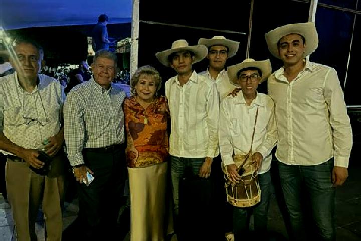 Escorts Los Ciriancitos, Mexico — Local Companions