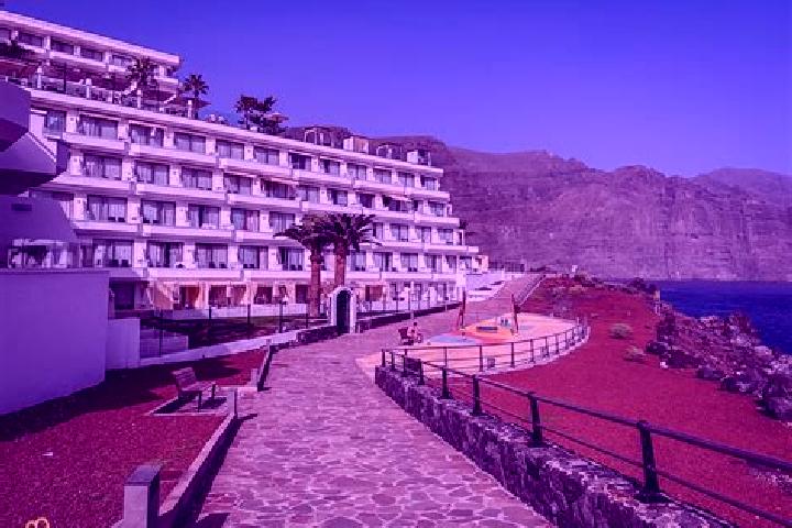 Escorts Los Gigantes, Spain — Local Companions