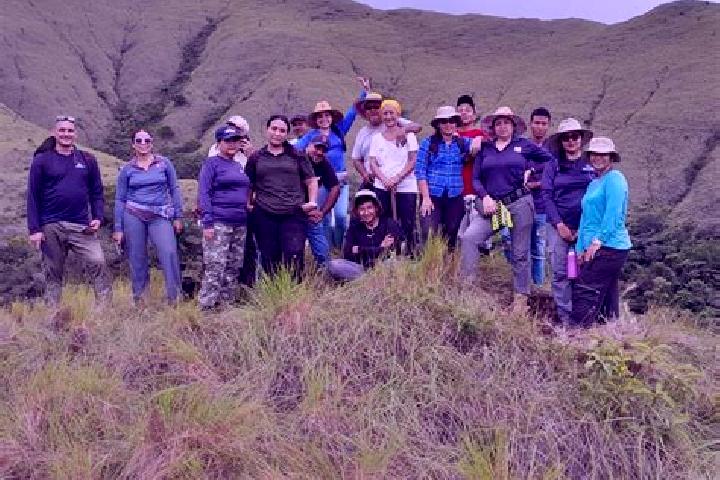 Escorts Los Llanitos, Honduras — Local Companions