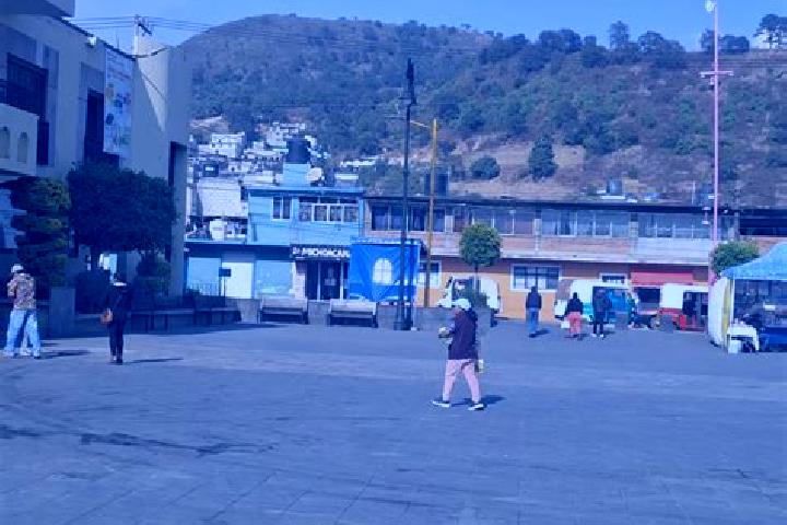 Escorts Los Reyes Acatlixhuayan, Mexico — Local Companions