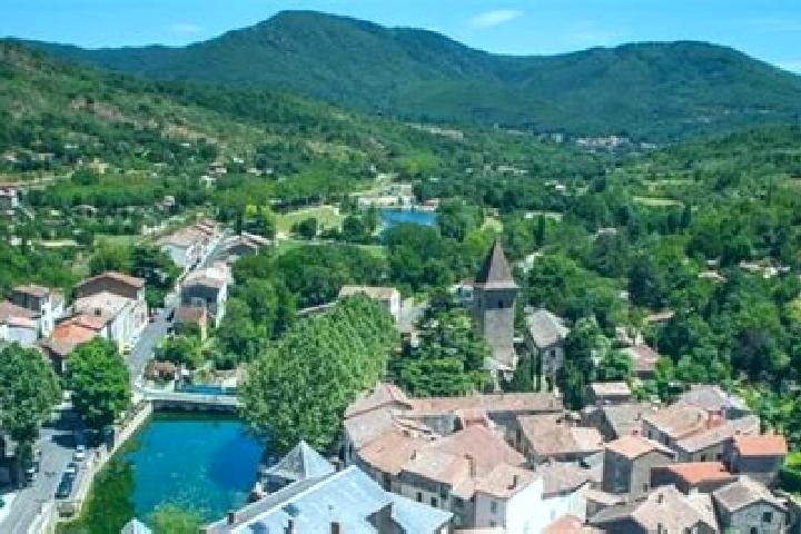 Escorts Lunas, France — Local Companions