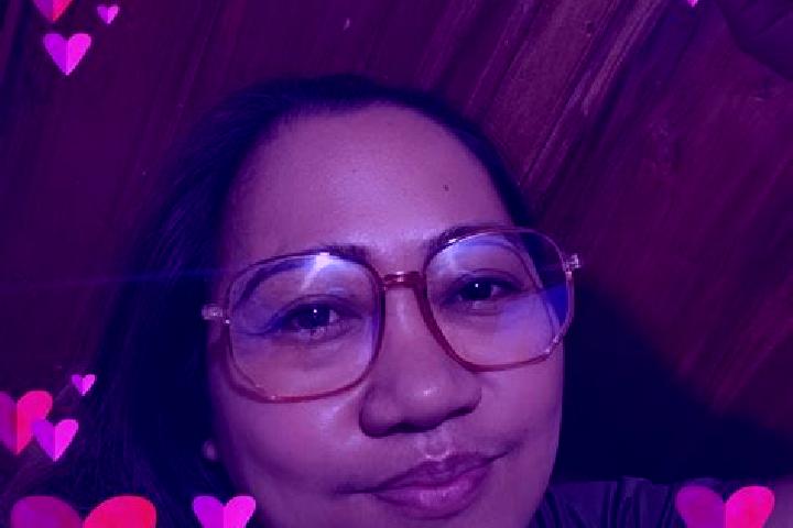 Escorts Lutayan, Philippines — Local Companions