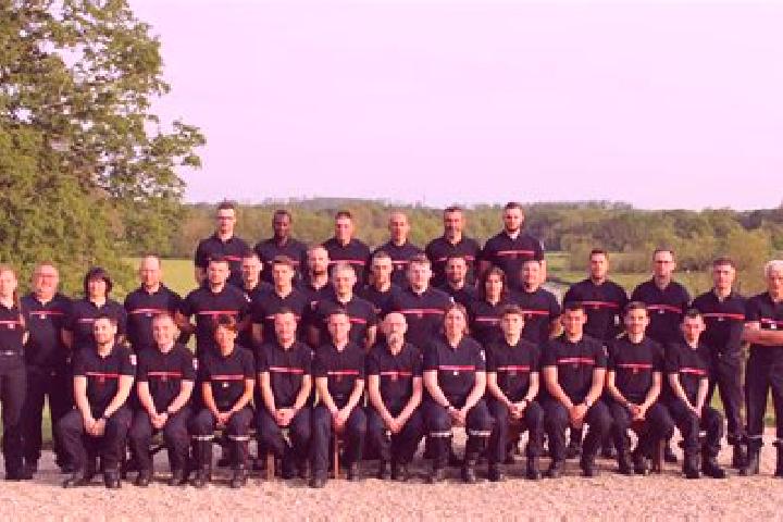 Escorts Machecoul, France — Local Companions