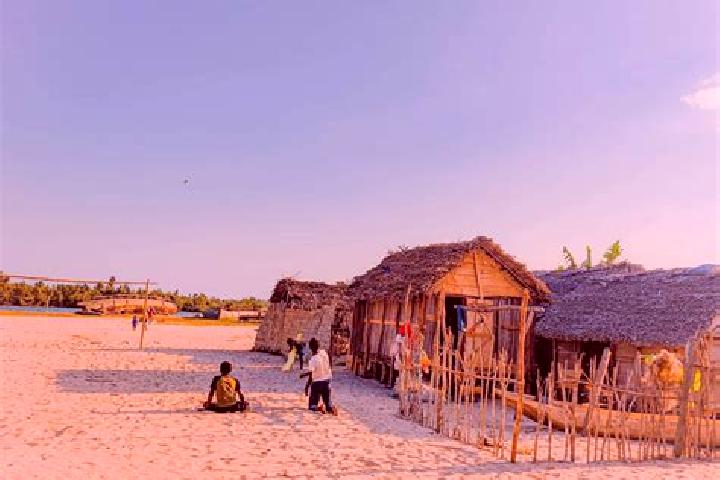 Escorts Mahanoro, Madagascar — Local Companions