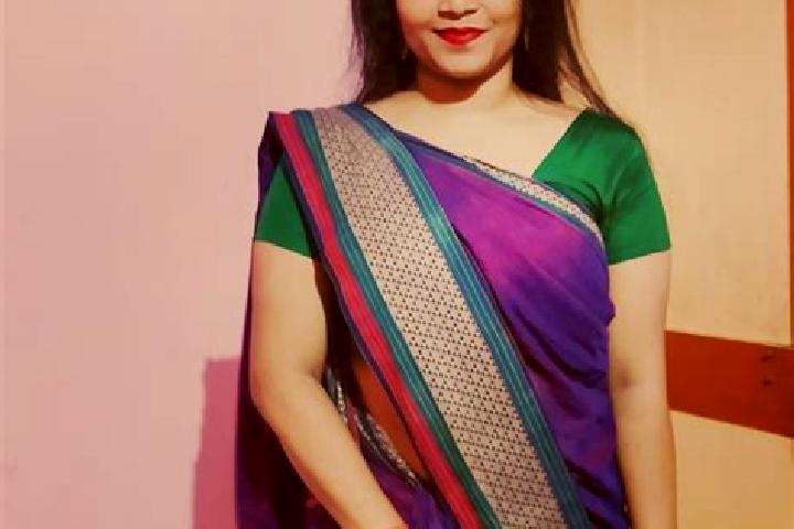 Escorts Maindargi, India — Local Companions