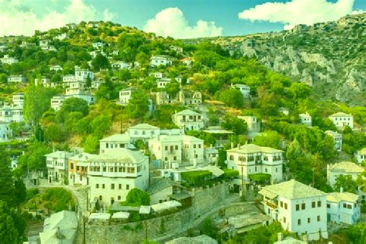 Escorts Makrinitsa, Greece — Local Companions