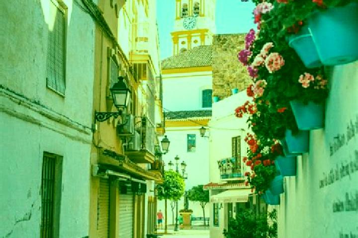 Escorts Malanquilla, Spain — Local Companions